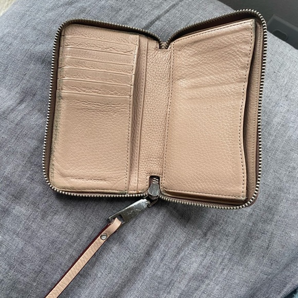 Marc Jacobs hand wallet - Picture 2 of 4